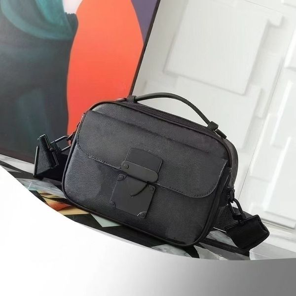 

Cross Body Waists Bag Lamb Wool Mens Designer Womens Ducks Fanny Packs Ladys Belt Classic Chest Bag Handbag Singleshoulder Bag Messenger Bag Fahison Unisex Letter, Black