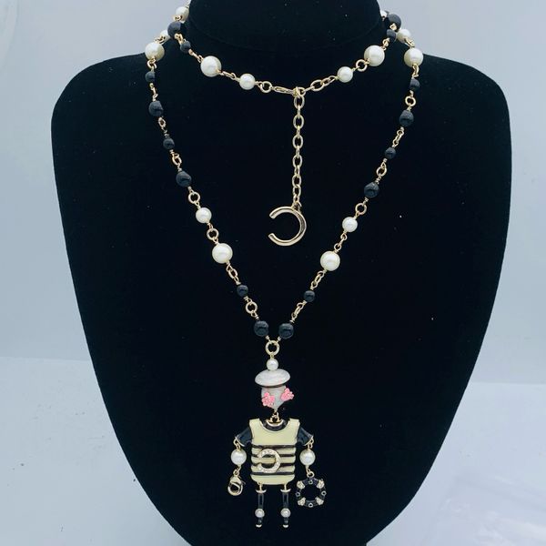 

Designer Robot Series Long Necklace Luxury Robot Sweater Chain High Quality Women's Long Necklace New Design Collectible