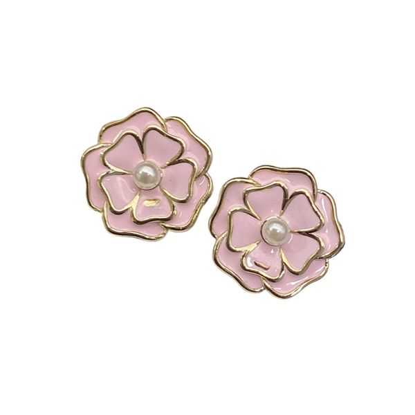 

Classic Camellia Earrings Designer Elegant Versatile Camellia Earrings High Quality Black Pink Retro Earrings Holiday Gift