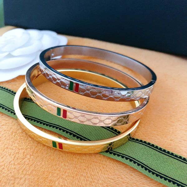 

Designer Bracelets High-quality Titanium Steel Bracelets Women's Logo Bracelets Three Colors Available Women's Jewelry Gifts