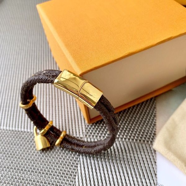 

Double Rope Leather Bracelet High Quality Letter Print Bracelet Unisex Titanium Steel Lock Pendant Bracelet Double Leather Straps with Logo