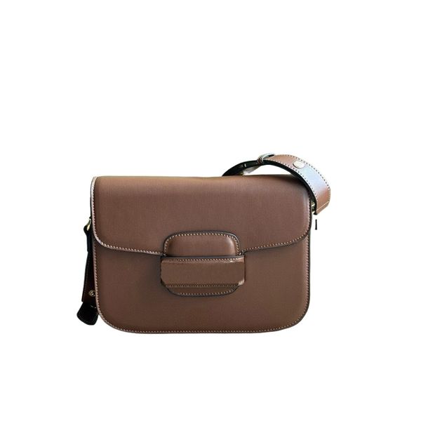 

Luxury Designer Elegant Leather Messenger Bag with Adjustable Shoulder Strap, Brown
