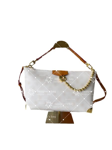 Designer style handbag; daily wear bag; fashionable and versatile style bag.
