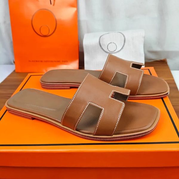 

Designer Sandals Women's Slides Luxury slippers Letter Slide Rubber Genuine Leather Flat Shoes Summer Beach Bath Casual Slippers Brown Retro Sandals size 35-42, Khaki