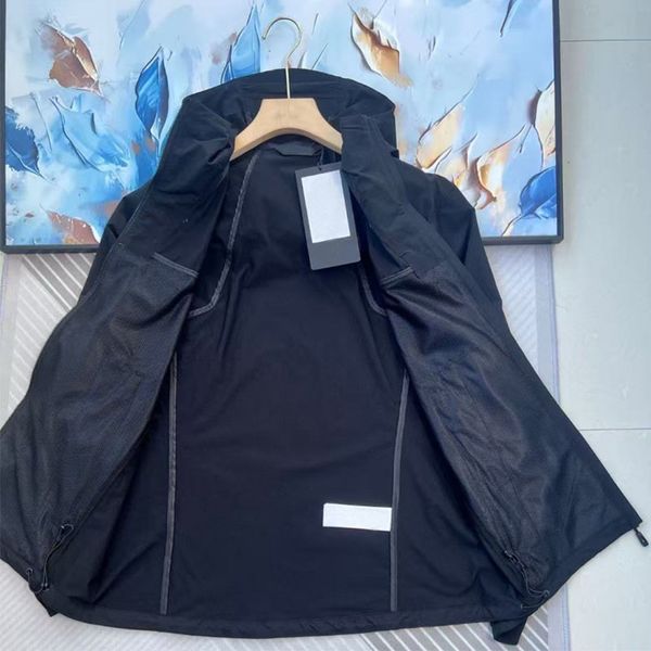 

Men's hooded jacket, unisex jacket, designer coat, embroidered trendy jacket, mountain windproof jacket, waterproof breathable coat, M1