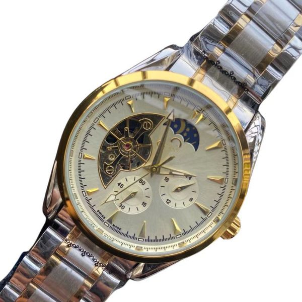 

Elegant men's chronograph watch - Fashionable design with precision movement Exquisite gift box packaging, Black