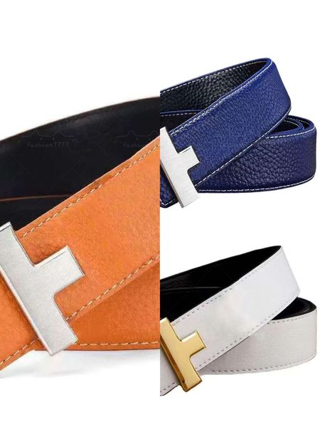 

Elegant Men's Accessory - High-Quality Leather Belt with Chic Buckle in Stylish Gift Packaging, Red