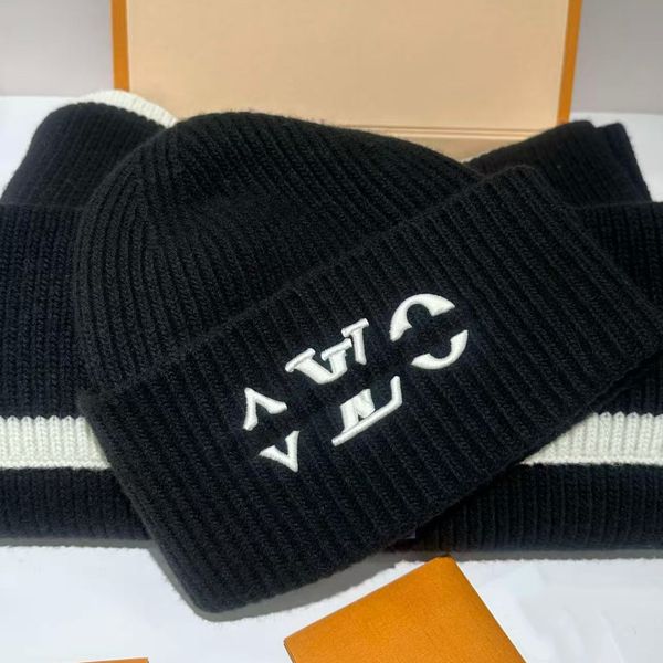 Designer Bean Women Woolen Fisherman Hat Classic Fashion Winter Wool Warm Belt Box Gift ll