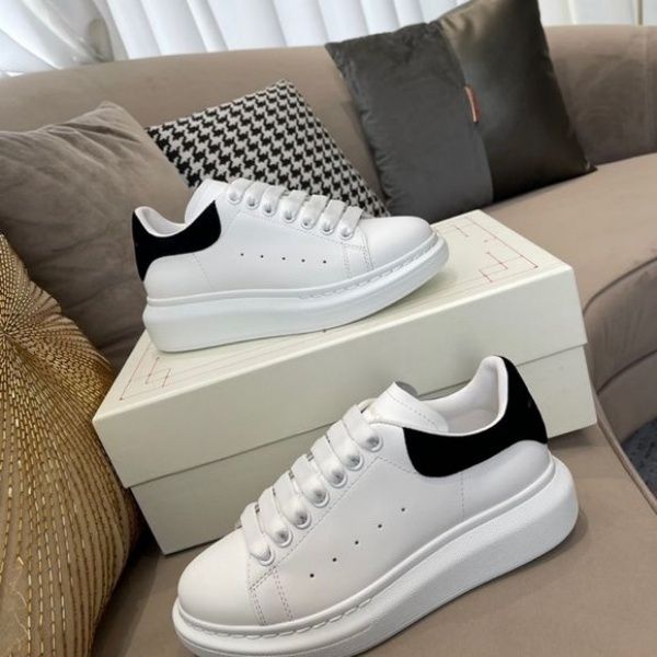 

Designer Casual Shoes Mens Oversized Sneakers Black And White Sparkle Platform Womens Sneakers Best Quality New With Box Chaussure Femme Basket Luxe Homme, Model 11