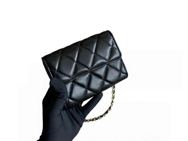 CW0118-Sheepskin wallet is a short wallet made of leather inside and outside, enough to hold daily coins and cards!