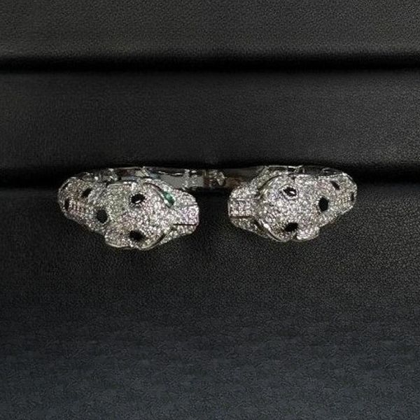 

Designer Bracelet Double Head Cheetah Bracelet 18K Gold Plated Bracelet Emerald Eyes High Quality Jewelry High Quality Holiday Gift
