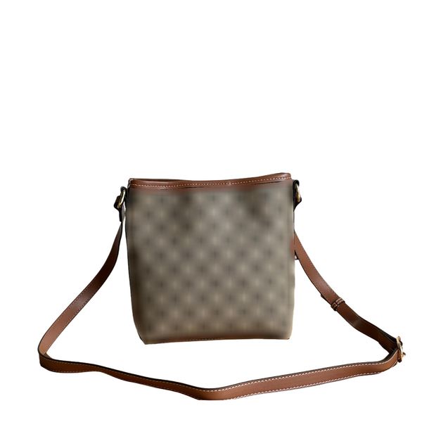 

Designer handbags combine fashionable charm with diverse functions, making them excellent companions for daily life., Black