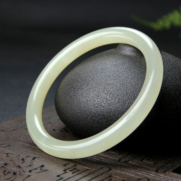 Natural Hetian Jasper Bracelet Green White Jade designer luxury jewelry Fine Round Female Jingle Bangles Fashion Exquisite Jewelry Holiday Gifts 250222
