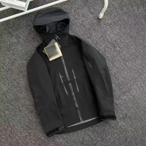 Designer's unisex jacket, windproof and waterproof jacket, insulated and breathable embroidered outdoor jacket