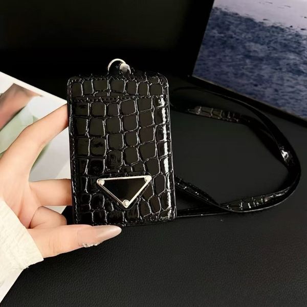 

Luxury Leather Monogram Card Holder Keychain Designer Accessories High Quality Detachable Lanyard Multiple Colors Everyday Versatile