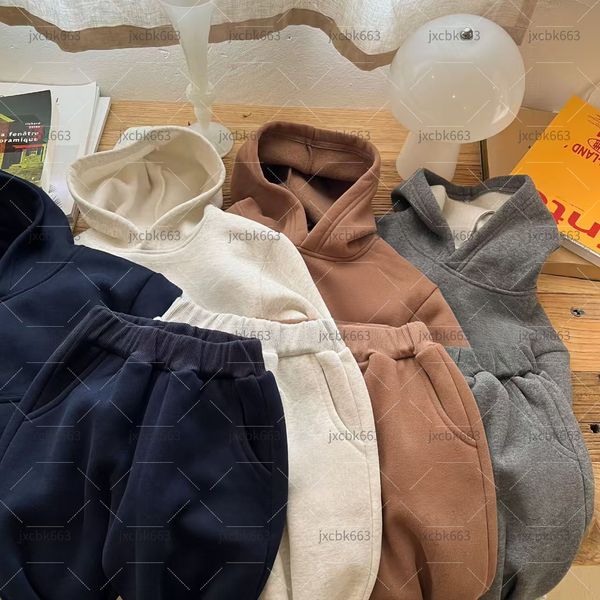 

Childrens hoodie pants set Designer kids Clothes Sets New Luxury Print boys girls Tracksuits classic Letter hoodies Casual Sports Sweatshirt, Navy blue