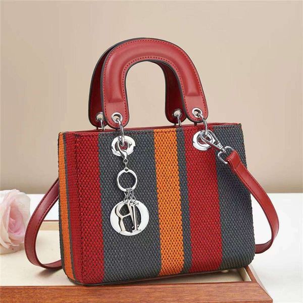 

Mirror New Single Shoulder Crossbody Versatile Elegant Ladies 2025 Handbag Large Capacity Women's Bag, Red