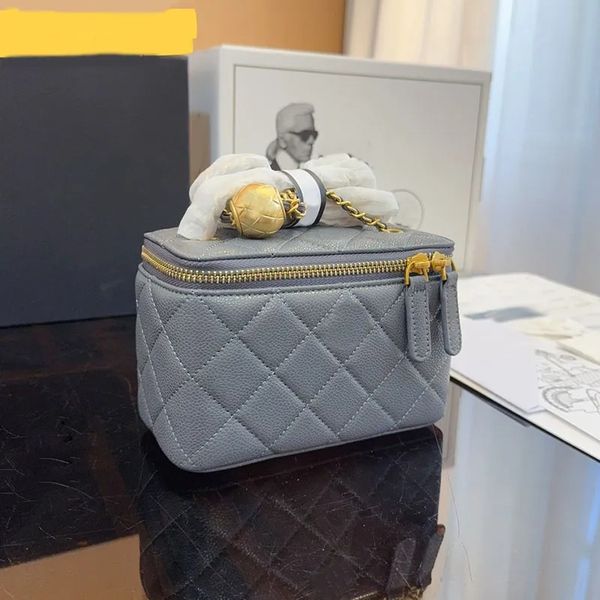 

Fashion Handbags Women's Designer Caviar Color Leather Gold Spherical Metal Accessories Chain Zipper Cosmetic Bag, Color 1