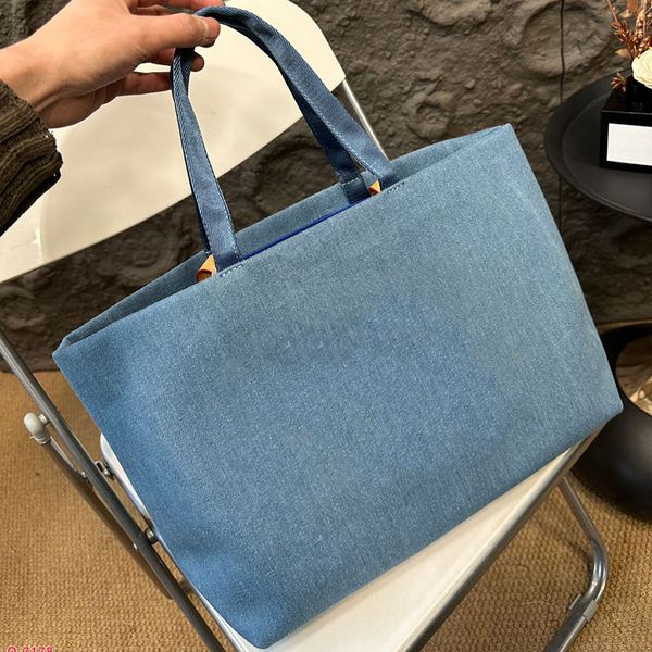 

Designer bag Canvas bag Classic Travel luggage for women Large capacity High Quality Handbag Totes shoulder Bags mens womens Boston Bag Beach bag 34m, Sky blue
