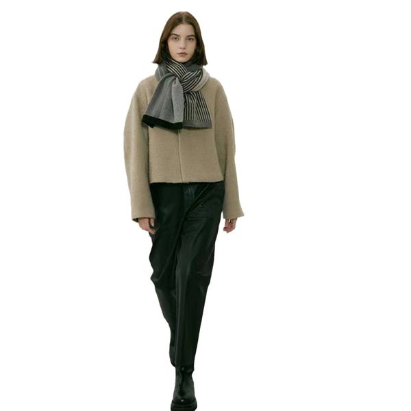 

1-285 Retro temperament high-end lines men and women couples winter warm knitwear