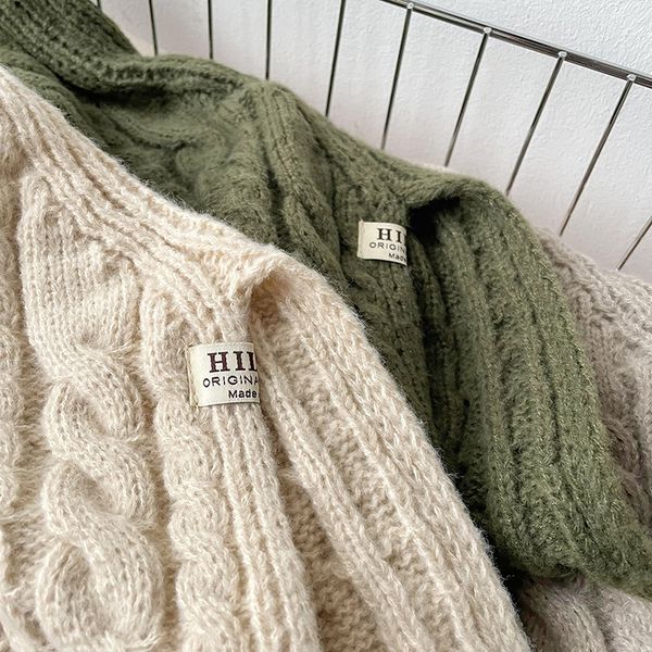 

1-784 Twisted Knit Warm Solid Color Neck Warmer for Chilly Seasons