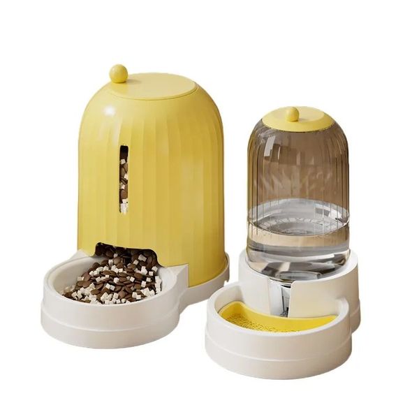 143857 Innovative double-layer bowl design, heat insulation and anti scalding, can maintain food temperature and prevent cat paws from being scalded.