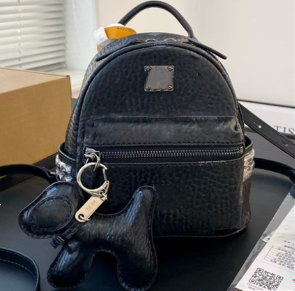 

Fashion Luxury Designer Backpack Leather Print Shoulder Bag Handbag Classic Rivet School Schoolbag Outdoor Sport Backpacks, Black