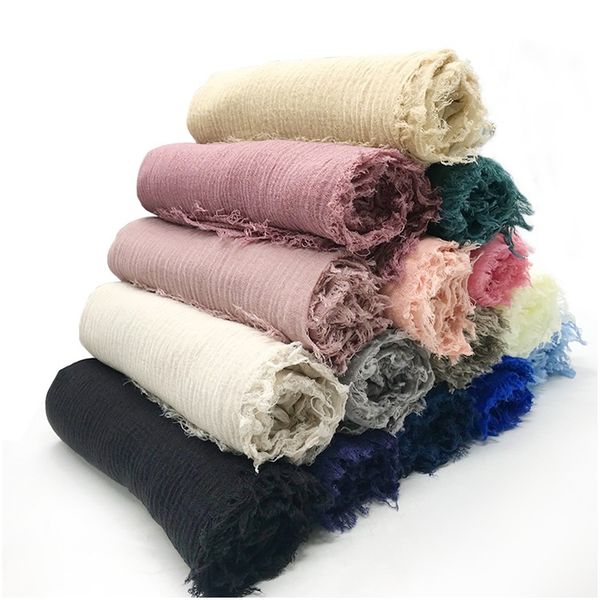 

Comfortable monochrome cotton and linen scarf --82997