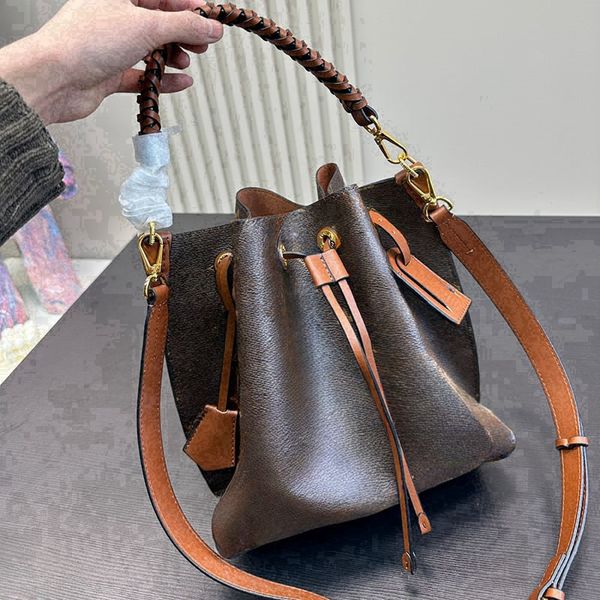 

Designer Ladies Old Flower Pull Rope Bucket Bag Brown Leather Naughty Strap Cross Shoulder Bag Handbag Zipper Key Coin Purse Bag Outdoor Purse 25x23c