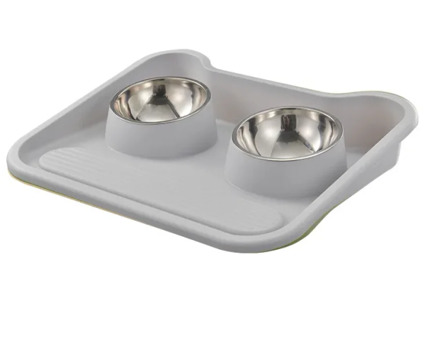 160830 Design a food residue collection trough that surrounds the bottom of the bowl to prevent residue from scattering, making the tabletop cleaner