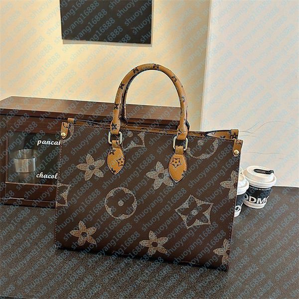 

Designer Purse Cyme Real Leather Cross Body Shoulder Bags Womens Mens the Tote Handbag Weekend Clutch Pochette Shopping Bag, Light grey