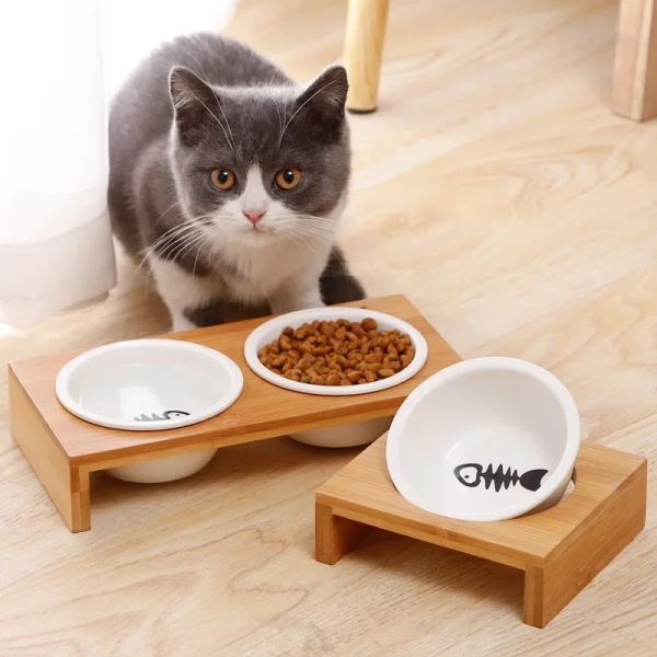 115073 Using memory sponge material as the bottom of the bowl, adaptive cat pushing, always maintaining stability and reducing the risk of tipping over.
