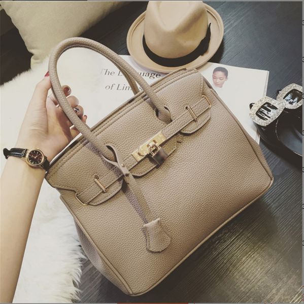 

Tote Bags Designer bag Handbag Wallet Fashion brown Leather crossbody bag lady's card holders designer cross body designer bags passport holder beach eveving bag, Black