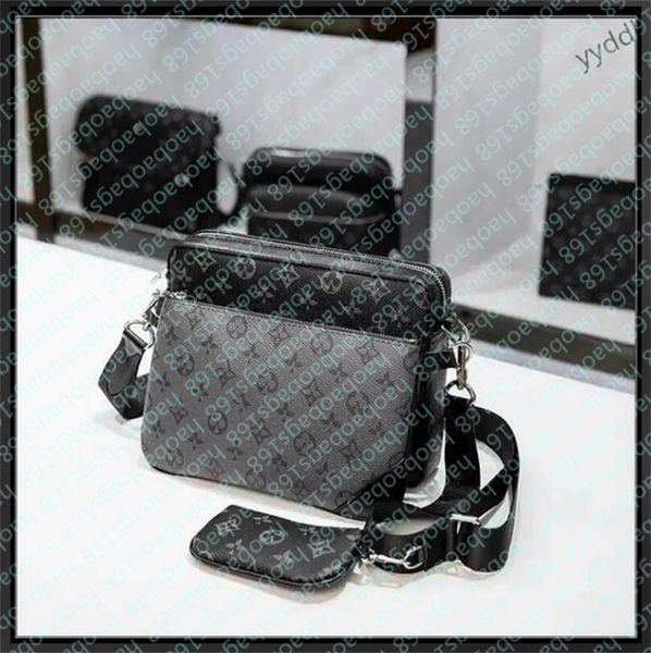 

Mens Designer Crossbody Bags Outdoor Hobo Cross Body Cover Flap Bags Gentleman Luxury Shoulder Bags Reverse Set Leather Shoulder man Bag Leather Men bags, T1