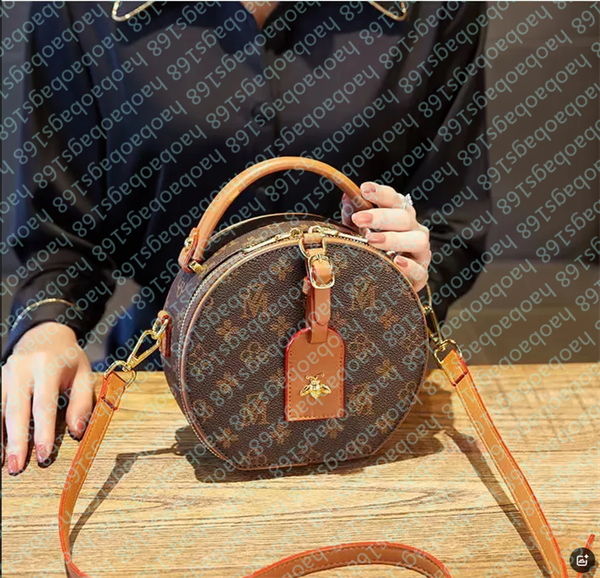 

2024 Round bags tote luxuries purses designer woman handbag Cowhide Shoulder Crossbody Nano Handbags Clutchs Purse dhgate Camera bag Good quality Bags, T18
