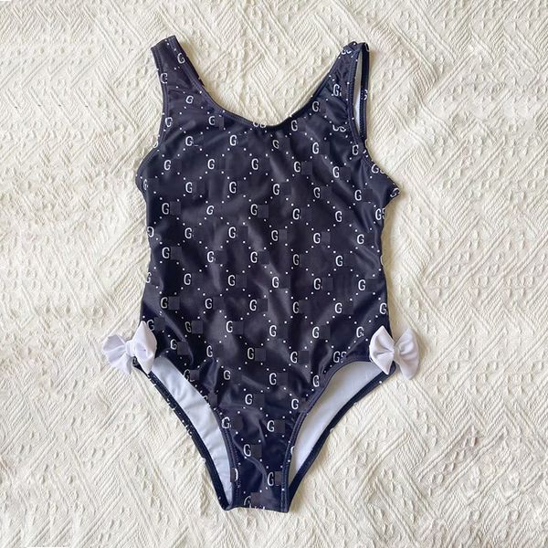 

25ss Kids One-Piece Swimsuit Cute Summer Stripe Thread Head Check Pattern Girl Swimsuit Set Fashion Comfortable Clothes Children's Bikinis Kids, Pink