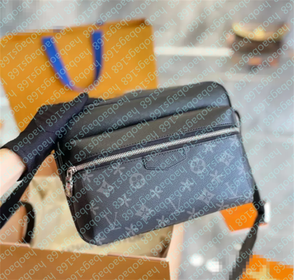

Designer shoulder bag men women messenger bag briefcase cross-body bag District shoulder bag black purse laptop bag bookbag clutch Wallets Satchel Sling Bag, T2