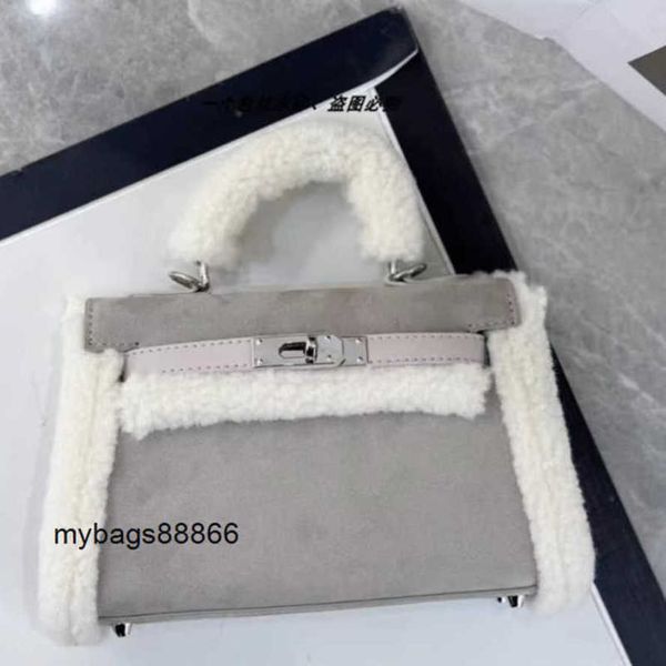 

Designer Bags Women Wool Autumn Winter New Suede Lamb Fur Gold Brown Teddy Bear Handbag Crossbody Bag Cute and Versatile Small Square B I VUWP, Golden brown