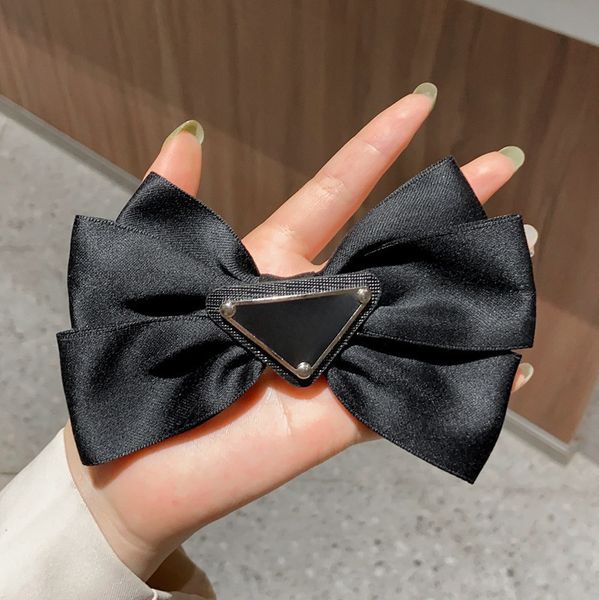 

Brand Letter Bow Hair Clips Triangle Designer Jewelry Barrettes Hair Clip Headdress Princess Hair Accessories Gifts, Black