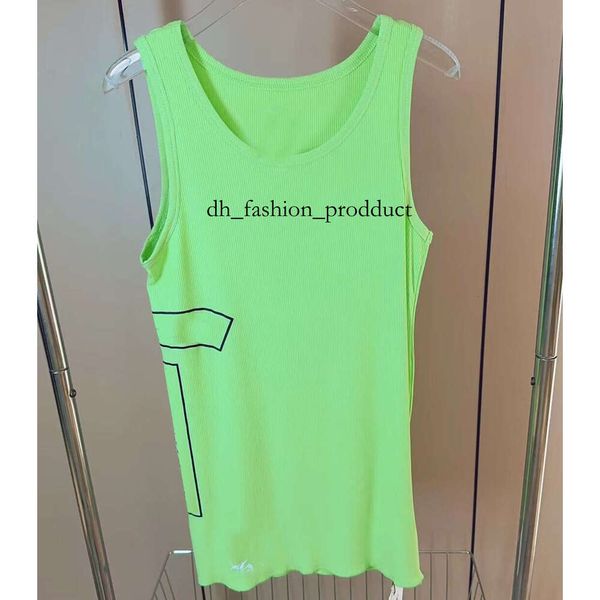 

2025 Round Neck Sleeveless Color Blocked Sanskrit Letter Pattern chrome vest Women's Camisole Vest Designer Spicy Girl Style Tight Tank Top Designer Vest ecf, Red