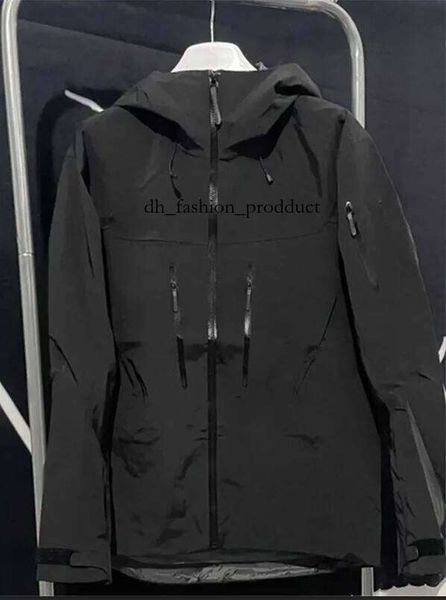 

Designer jacket Mens Jacket outdoor zipper jacket Lt Sv Windproof and waterproof mountain skiing Windproof and Breathable Single Layer hoodie couples down 094, Brown