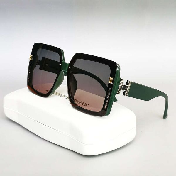 Fashionable Celestial-Themed High Definition Lenses for Social Media Enthusiasts