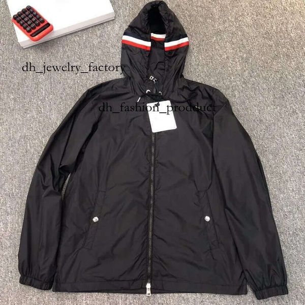 

Mens Designer jacket men Spring Autumn Windbreaker Have NFC Scan Jacket Zipper Colorful Fashion Hooded Mens Raincoat Outerwear High Quality Slim hoodie 25e, Navy blue