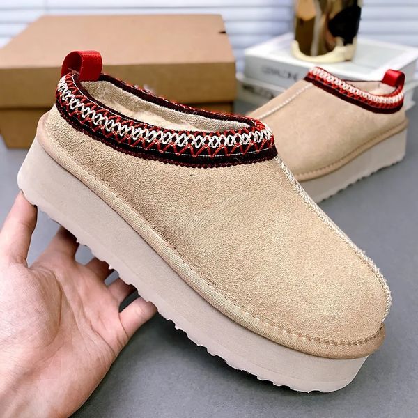 

Designer leather ladies sandals summer flat shoes fashion beach women slippers letter drag, Blue