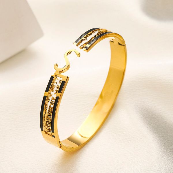 

Designer Bracelet Luxury Bangle 18K Gold Plated Stainless Steel for Women Bracelets Designer Jewelry Gift