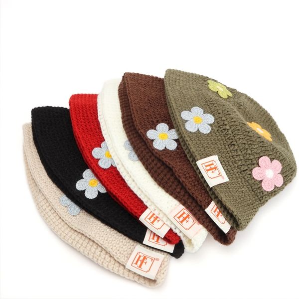 

Qingqing's new handmade flower knitted woolen hat - perfect for children and autumn/winter, versatile and suitable for all face shapes, like a little fisherman's hat., Diameter 34 * brim depth 22 cm