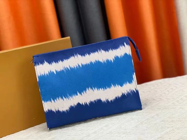 

luxury designer Clutch Bags Toiletry Pouch Handbags tote Purses Men Wallets Women Handbag Shoulder Bag genuine leather Wallets Card Holder Chain Key Pouch, Blue