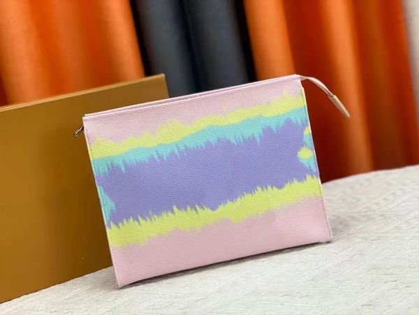 

luxury designer bag Clutch Bags Toiletry Pouch Handbags Purses Men Wallets Women Handbag Shoulder Bag genuine leather Wallets Card Holder Chain Key Pouch, Red