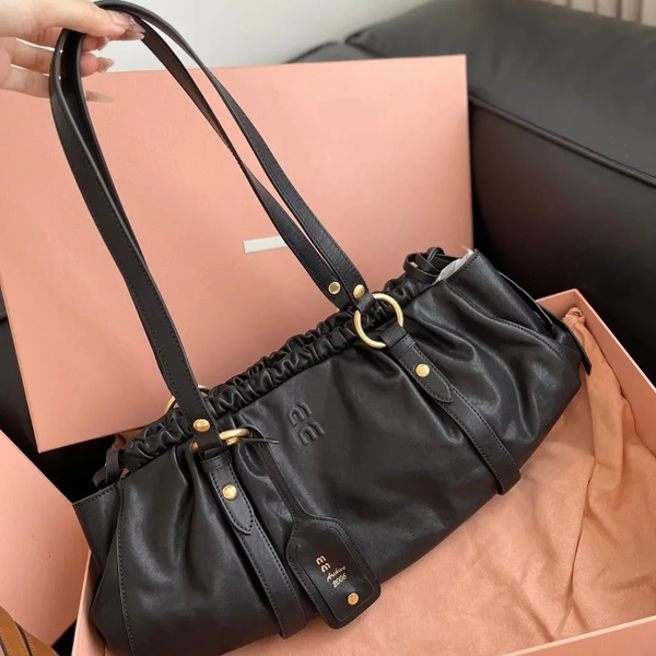 

Designer Bags Tote bags Luxury Bags Handbags High Quality Chain Bags Shoulder Bags Fashion Crossbody Bags Designer Women fashion classic bag Black phone m000, #13