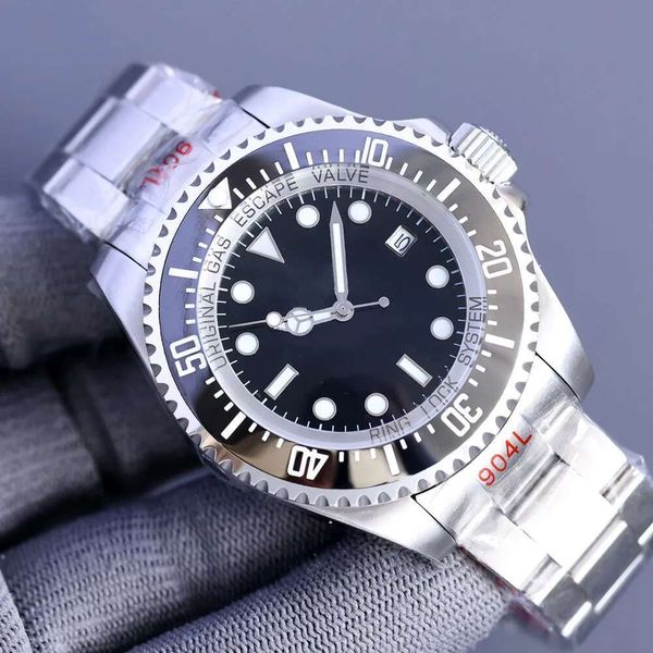 Mens Fashion Mechanical Watches 44mm Classic Men WristWatch Stainless Steel Strap Life Waterproof Design Casual WristWatches montre de luxe